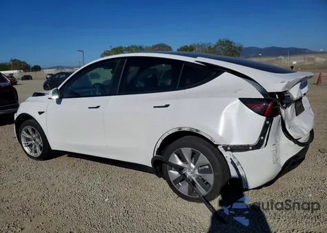 2022 Tesla Model Y from USA, damaged, VIN 7SAYGDEE8NF435497